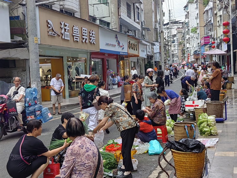 非场天摊点  苏畅莉  摄