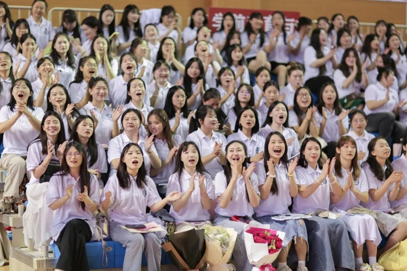 毕业典礼现场 (2)