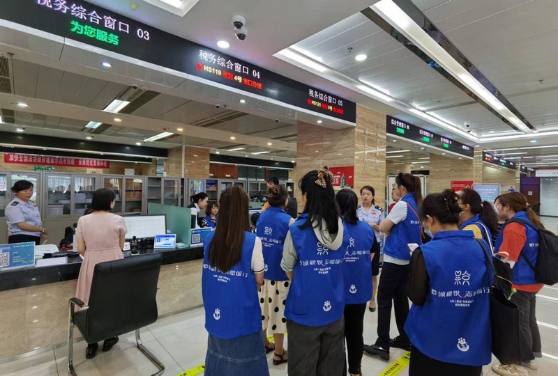 3加强人员培训，强化服务意识。