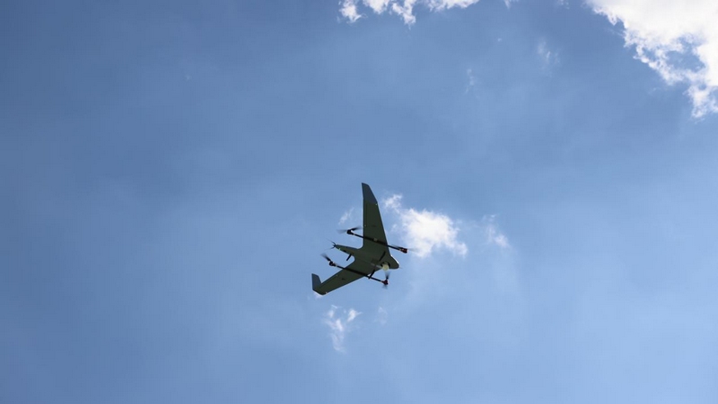 現場還開展無人機偵查火源 。陳祺攝