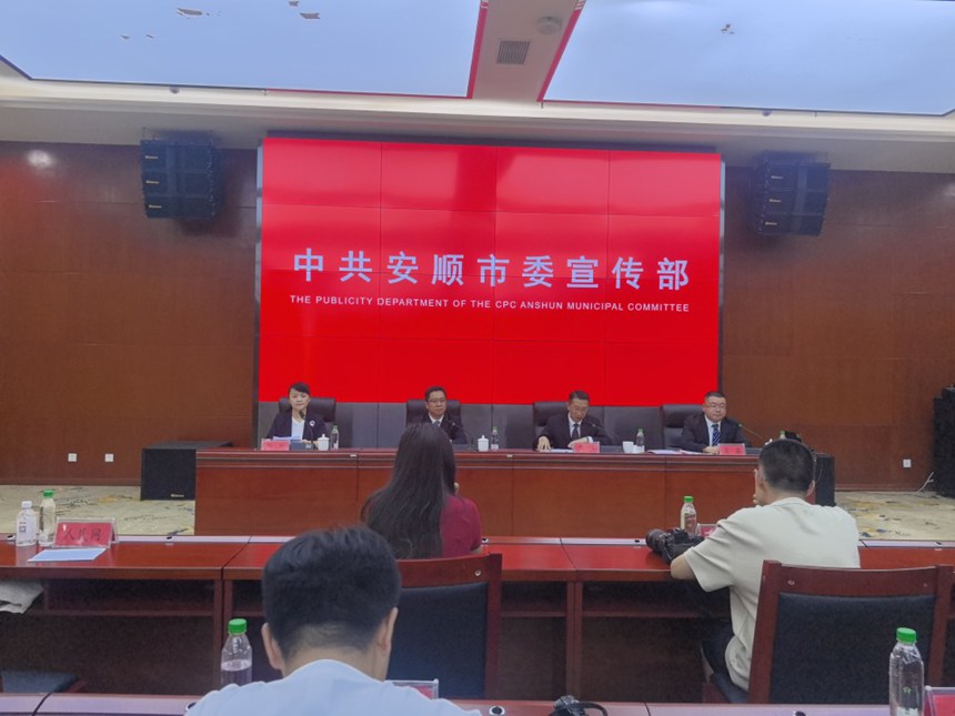 发布会现场。杨芮摄