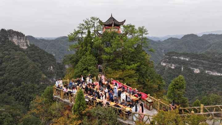 圖為“棋解珍瓏局，弈決雲台山”2024年首屆“雲台山杯”圍棋系列公開賽現場。吳昌前攝