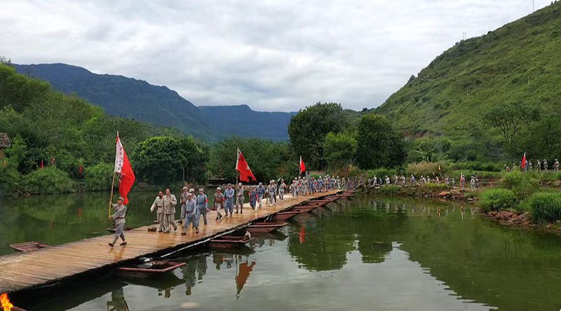 2、土城“四渡赤水”實景體驗園實景演出 。習水縣融媒體中心供圖