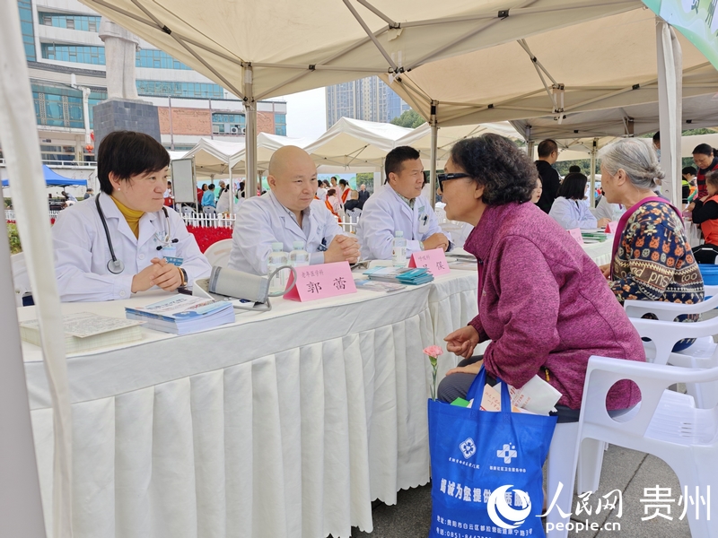 活动启动仪式现场。人民网 龙章榆摄