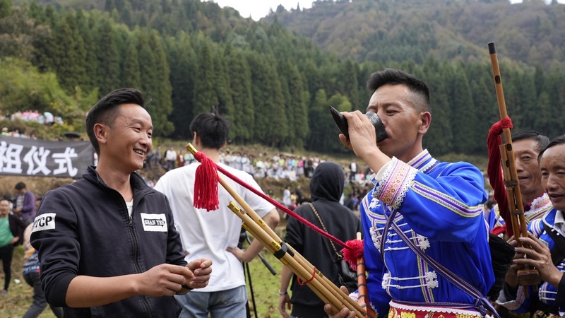 清镇市麦格乡龙滩村举行苗族祭鼓节。