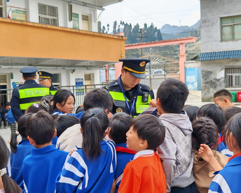 解答学生们提出的问题