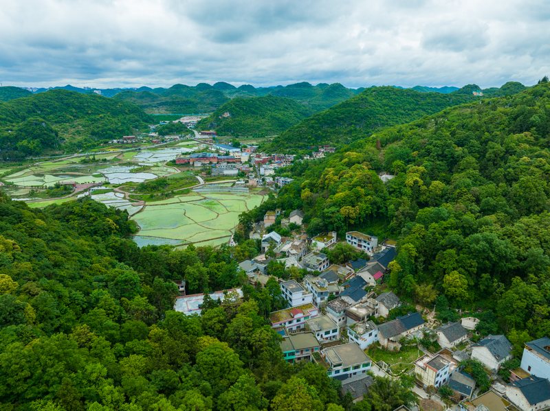 牛蹄關村全景。