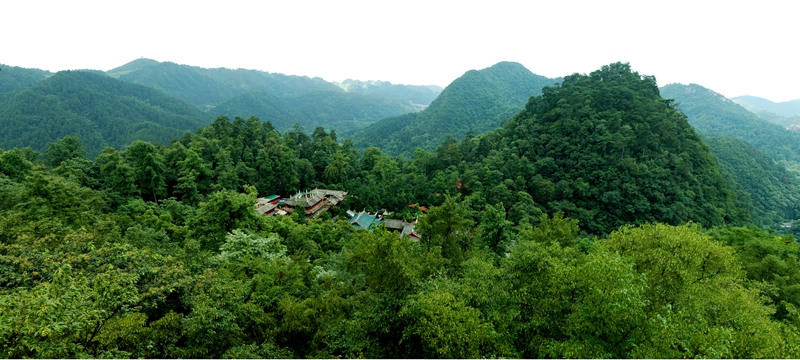 黔靈山公園一角。