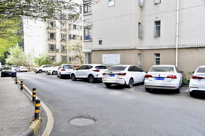 5、麒龙金翠湾今年也开始对外提供共享车位服务。