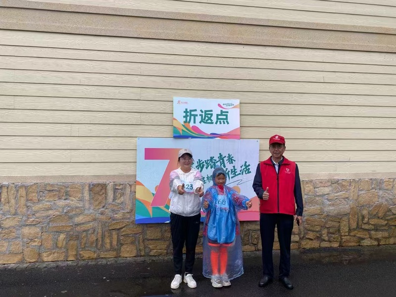3、到一线开展活动。.jpg