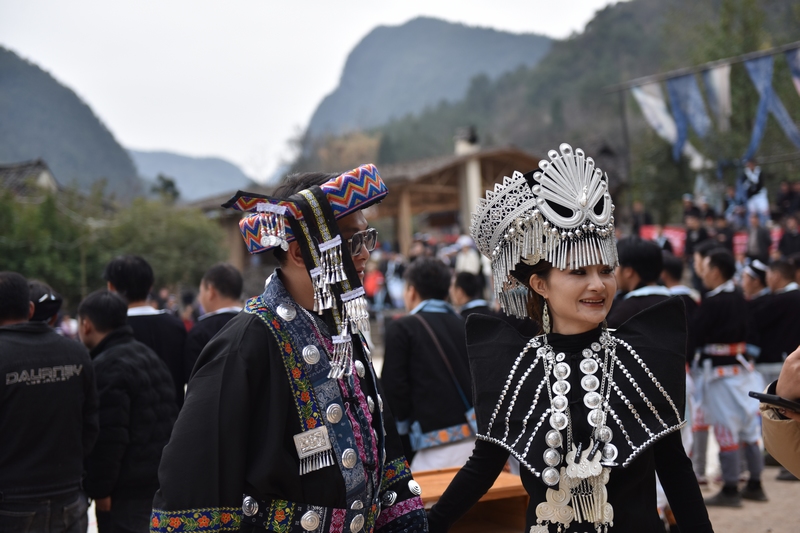 赢博体育平台荔波瑶山古寨人气满满年味“沸腾”(图5)