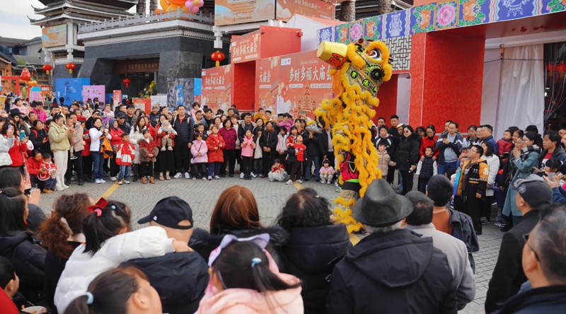 多彩貴州城廟會現場人氣十足。貴旅集團供圖