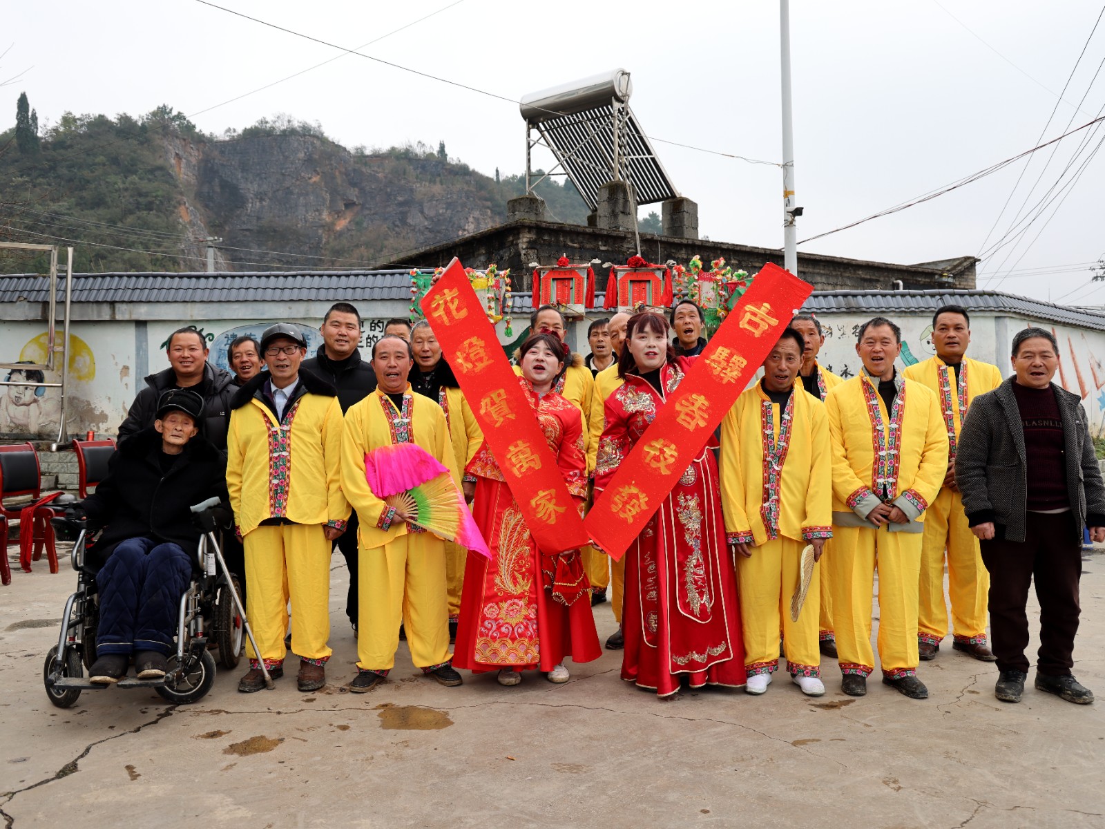 “太平花燈”鬧元宵。