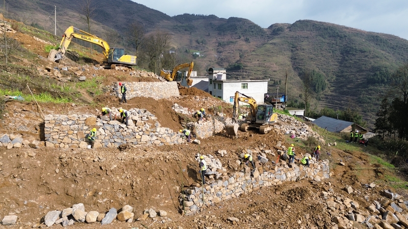 学孔镇兴隆村高标准农田建设现场。