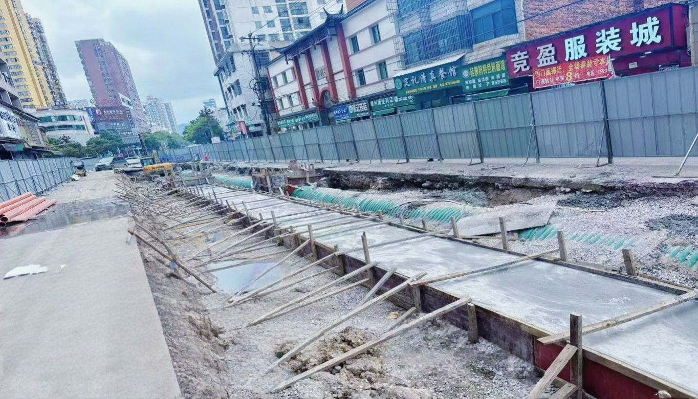 平壩區文明路改造后。