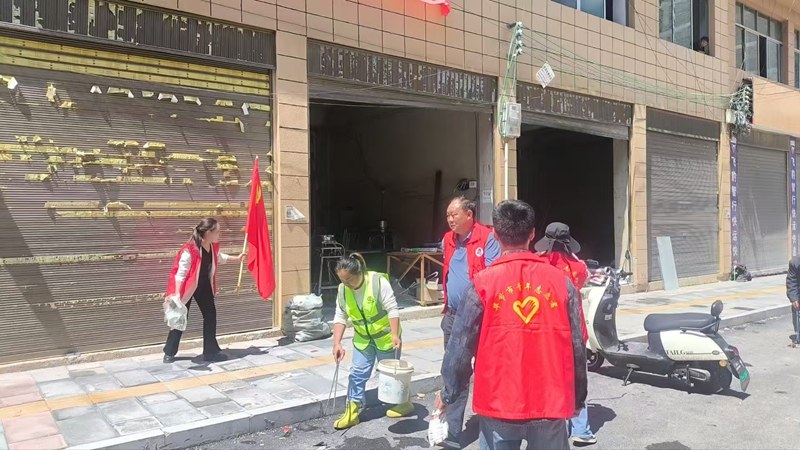 組織黨員、干部開展“兩清兩改兩治理”。