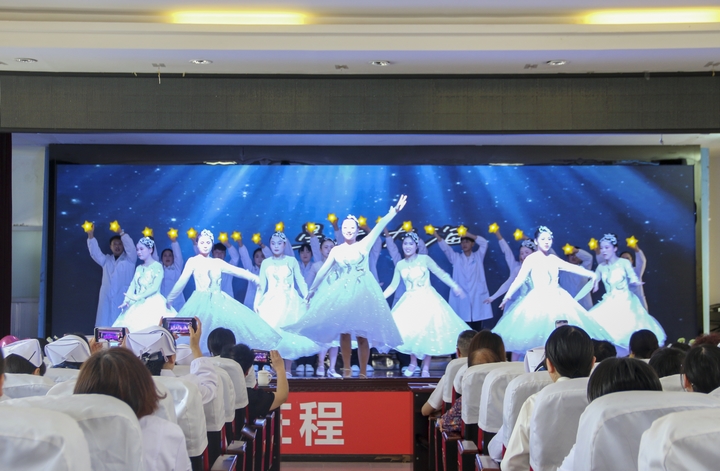 舞蹈表演现场。 李学友摄.JPG