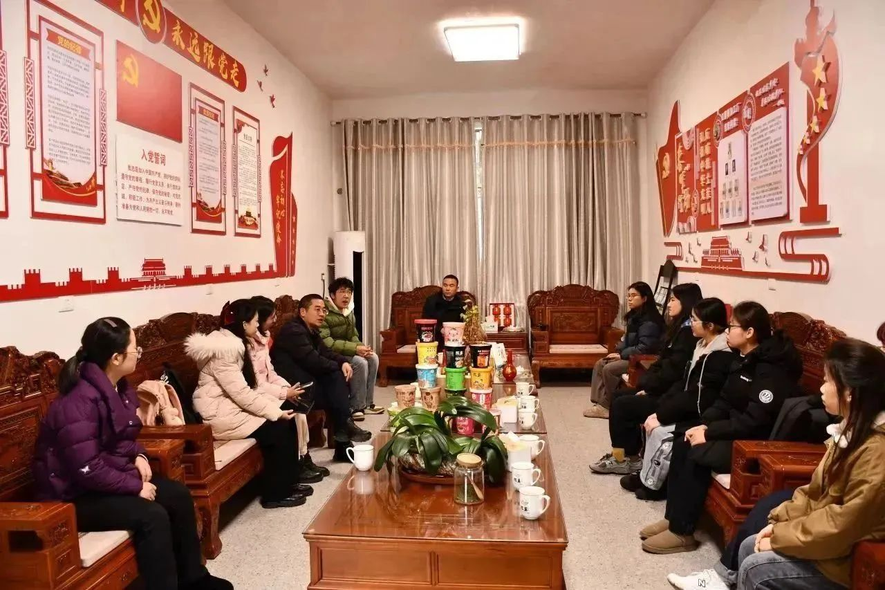 周寨村线下交流活动（融媒体中心  供图）.png