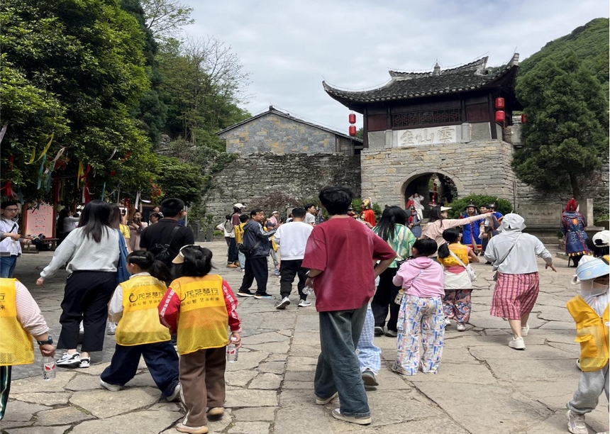剧场。
