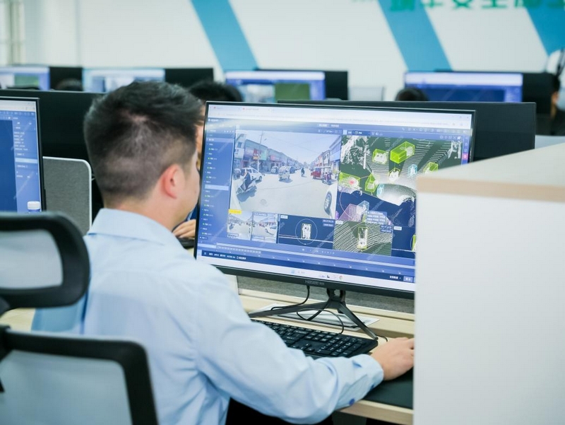 数据开发利用加工基地一角。贵州大数据集团供图