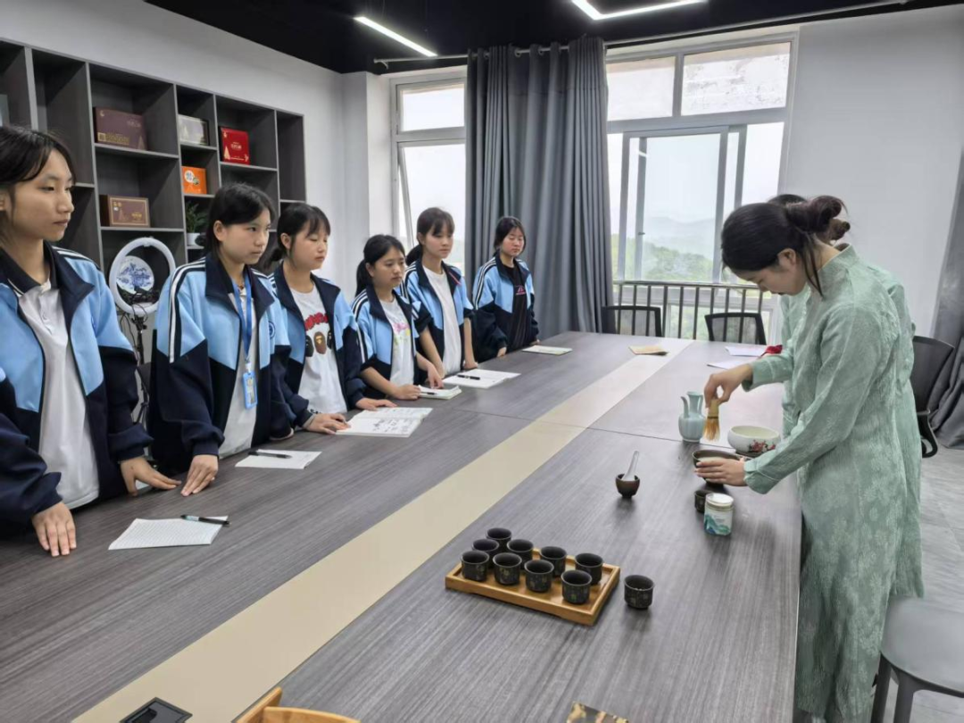 學生示范。.png