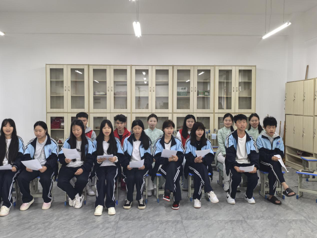 學院幫扶團隊參加從江職校社團活動。.png
