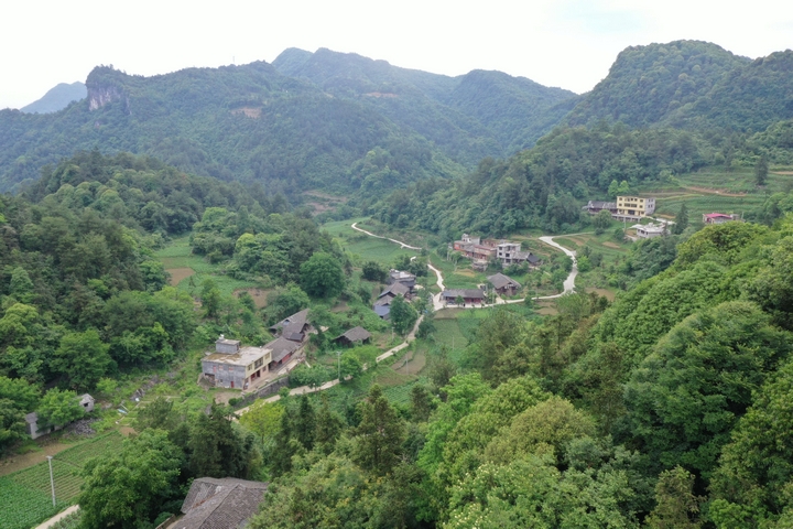 丁岩組村村貌。.jpg