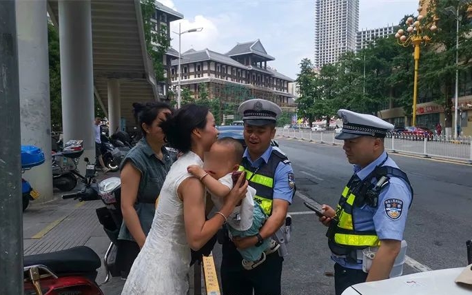 人臉識別+大數據核查，走失幼童的家人找到了。