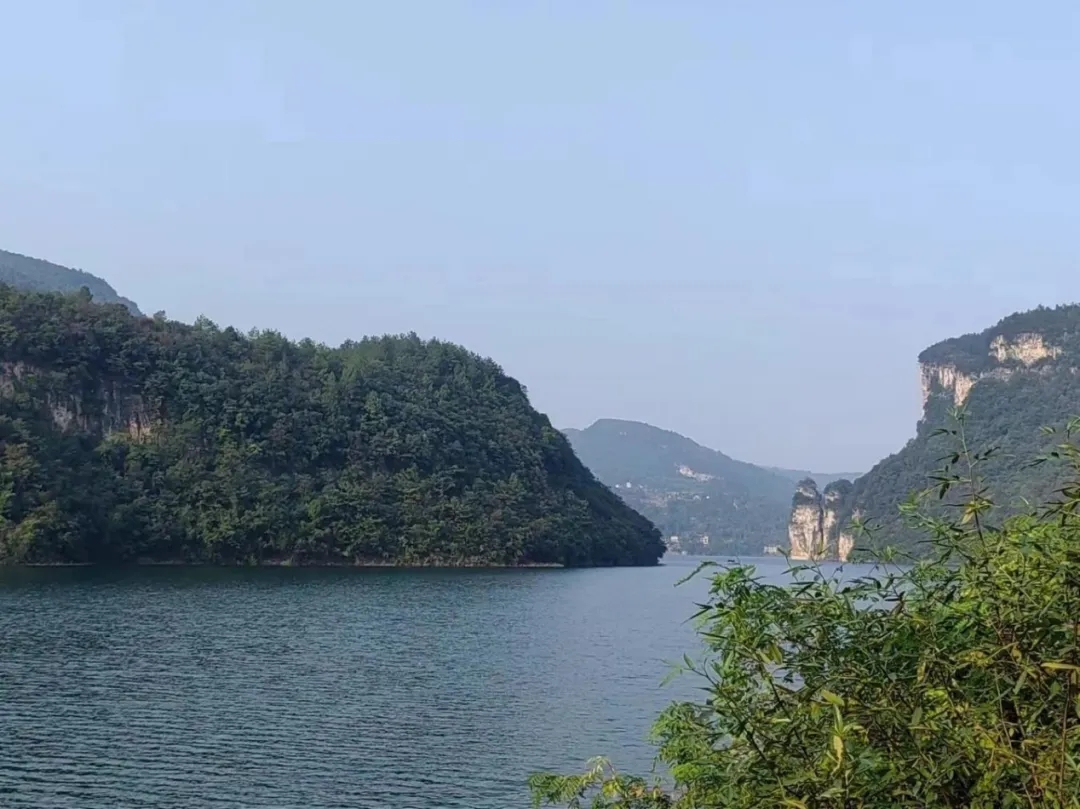 堰坪村乌江姊妹峰.webp.jpg