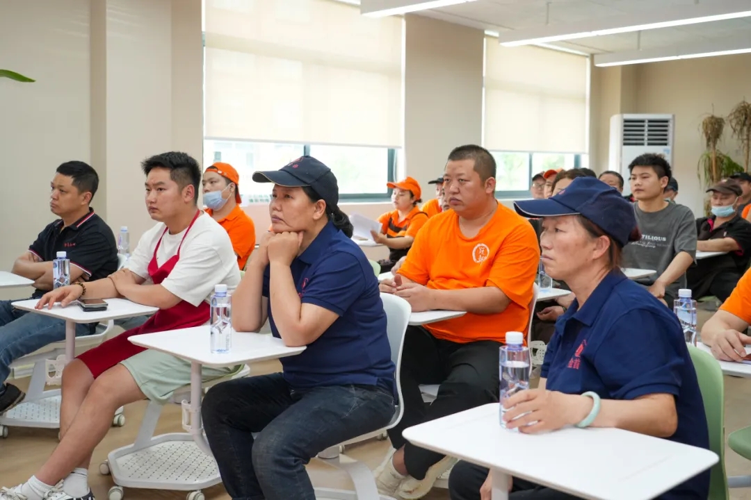贵州工商职业学院携手清镇市燃气公司共筑燃气安全防线 (1)