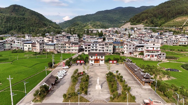 印江“強村富民”新答卷 山鄉巨變展新顏。