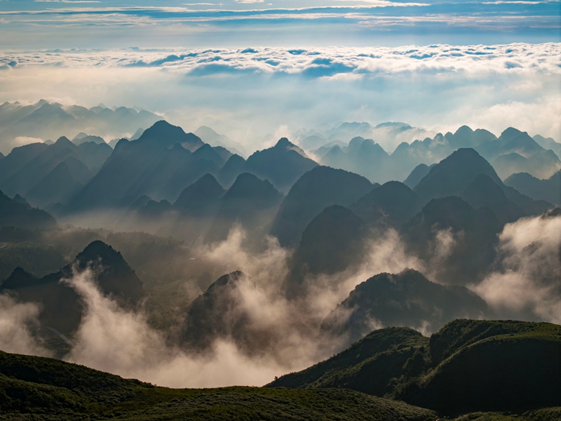 阿西裡西大草原雲海日出景觀。