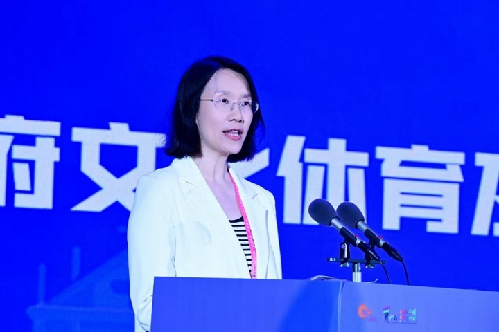 香港特区政府文化体育及旅游局康乐及文化事务署署长陈咏雯致辞.jpg