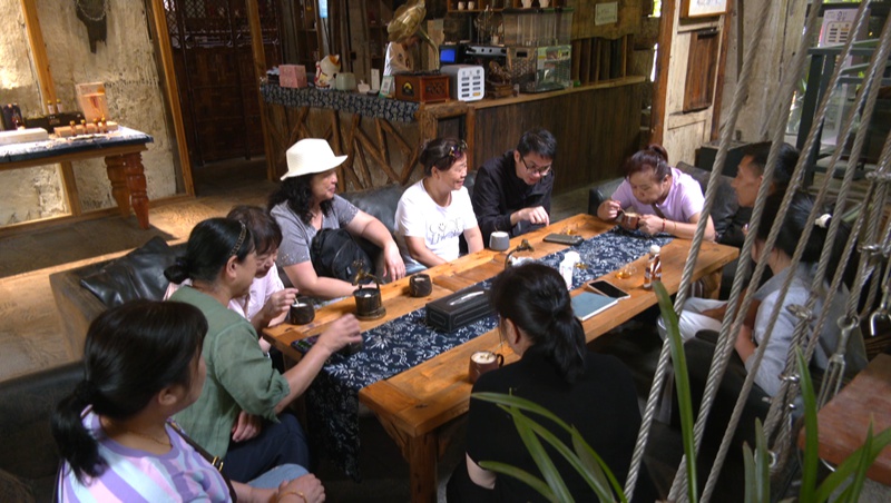 山間咖啡館。