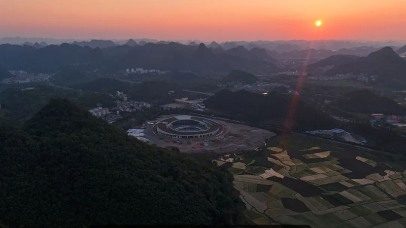 图为黄果树游客服务中心。