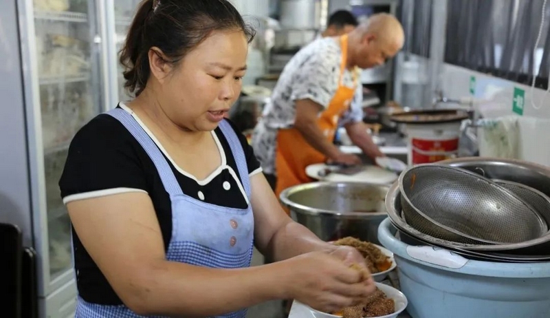 加工地道农家菜。