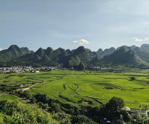 黔西南：把民族团结故事“融”在风景里