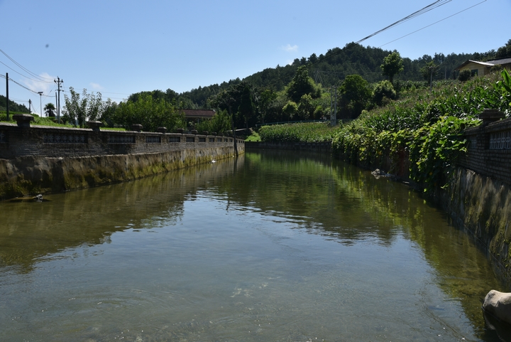 美丽的乡村风景.jpg