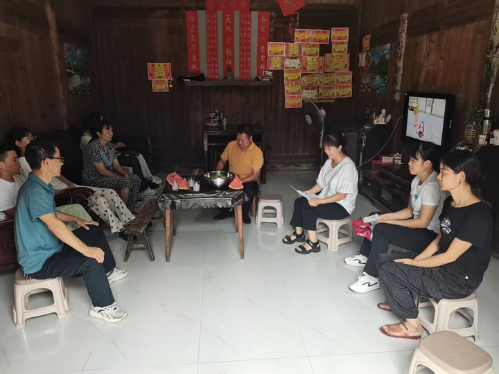 行走的家长学校 江口三中“四共”路径强化暑期家校协同育人。