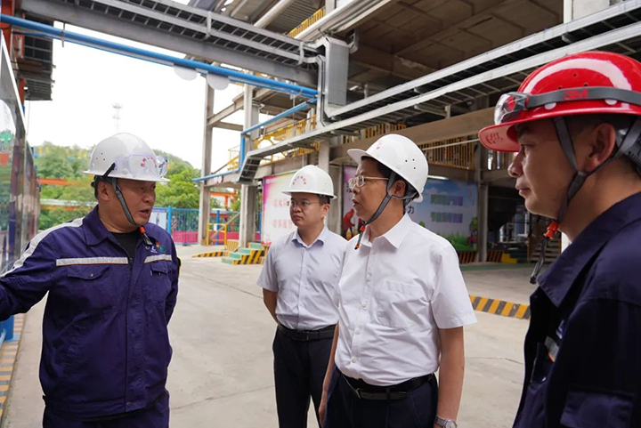 馬驍到貴州華錦鋁業有限公司調研。