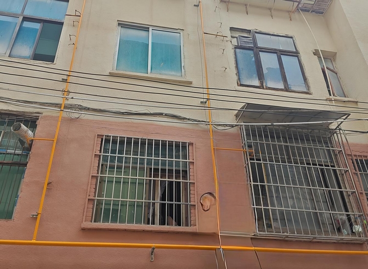 息烽县永阳街道新华社区中街小区（含中医院宿舍、建行宿舍）联通到家的管道燃气管网.jpg