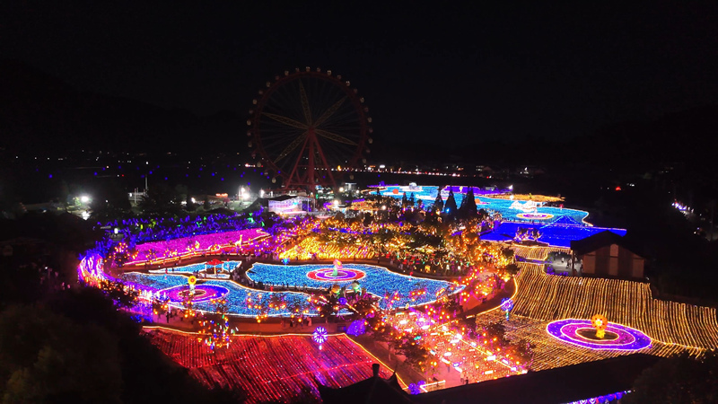 贵定县金海雪山景区“金海之夜”活动现场。