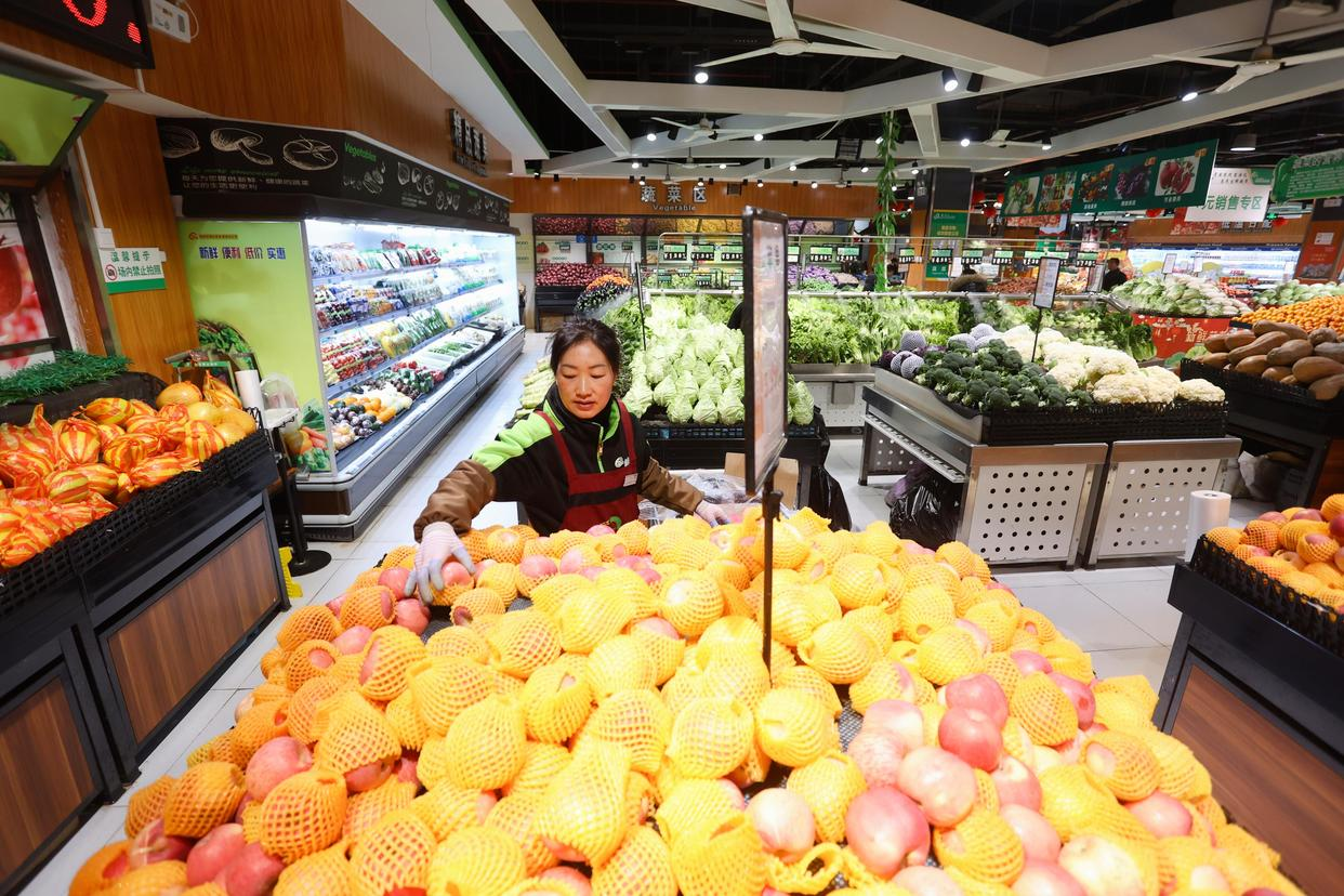 生活圈内有大型生活商超——贵安农投农源达超市.