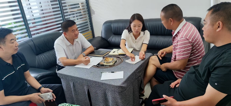 分管领导专题调度快递便民服务相关工作.jpg