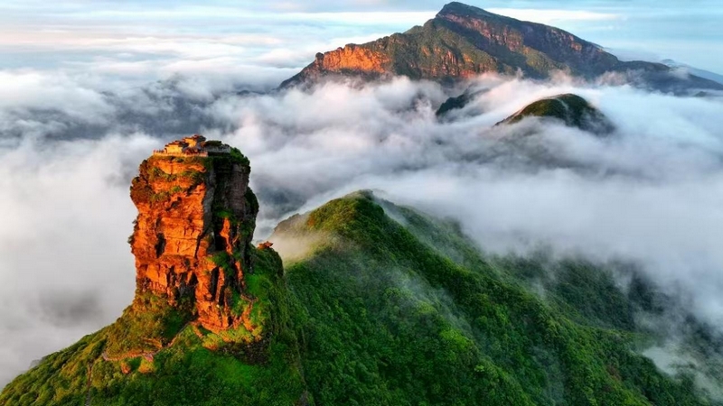 貴州梵淨山：暑期旅游人氣旺 迎客47.2萬人次帶火周邊經濟。