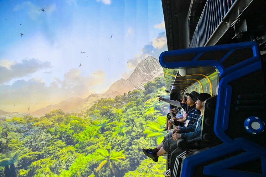 清镇市侏罗纪恐龙小镇。