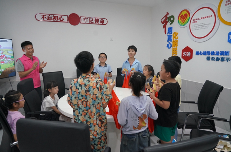 南明区：建强综合文化站服务阵地 将“诗与远方”送到居民家门口。