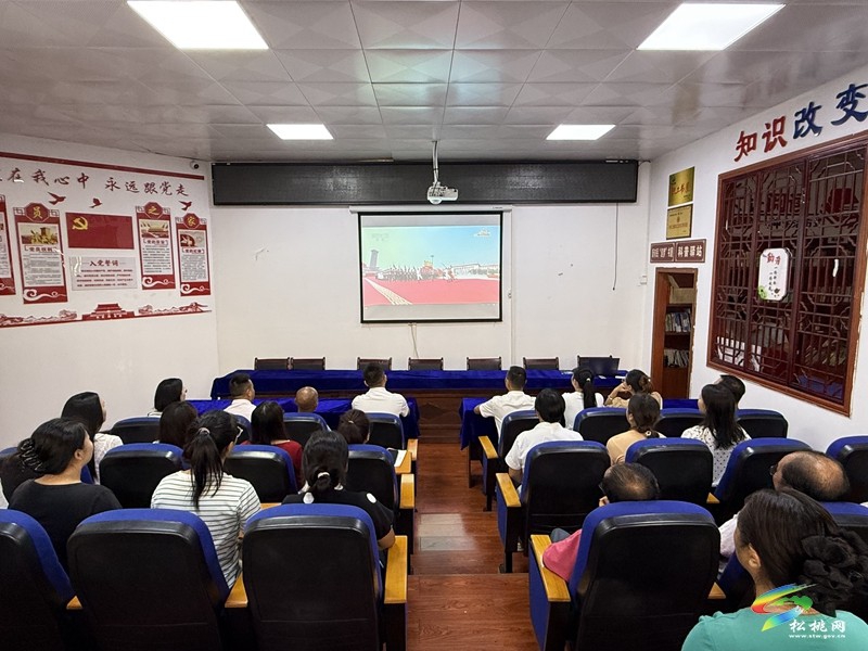 纪念中国人民抗日战争暨世界反法西斯战争胜利80周年大会在松桃县引发热烈反响。