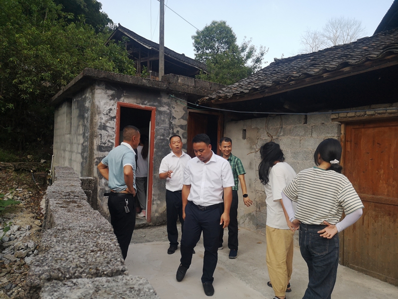 貴州江口：強村富民“領頭雁” 服務群眾“貼心人” 。