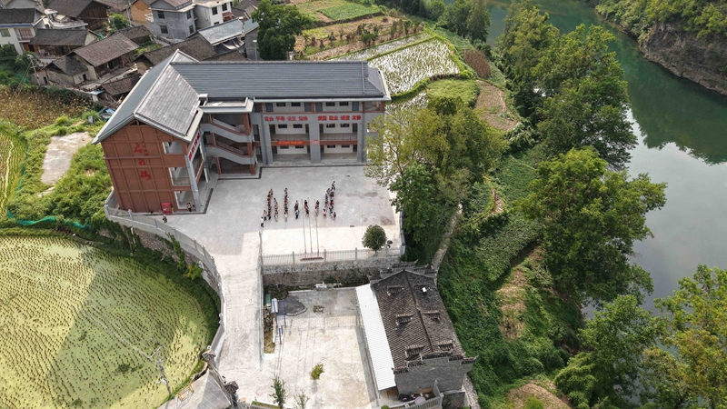 磨老友谊小学。谢慧芳摄